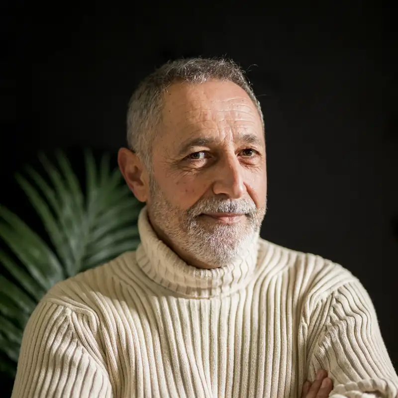Portrait of Robert, a verified BreathiZen buyer